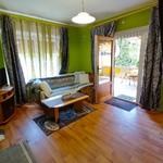Accommodation Siófok - city center, next to beach, airconditioned cottage for rent.